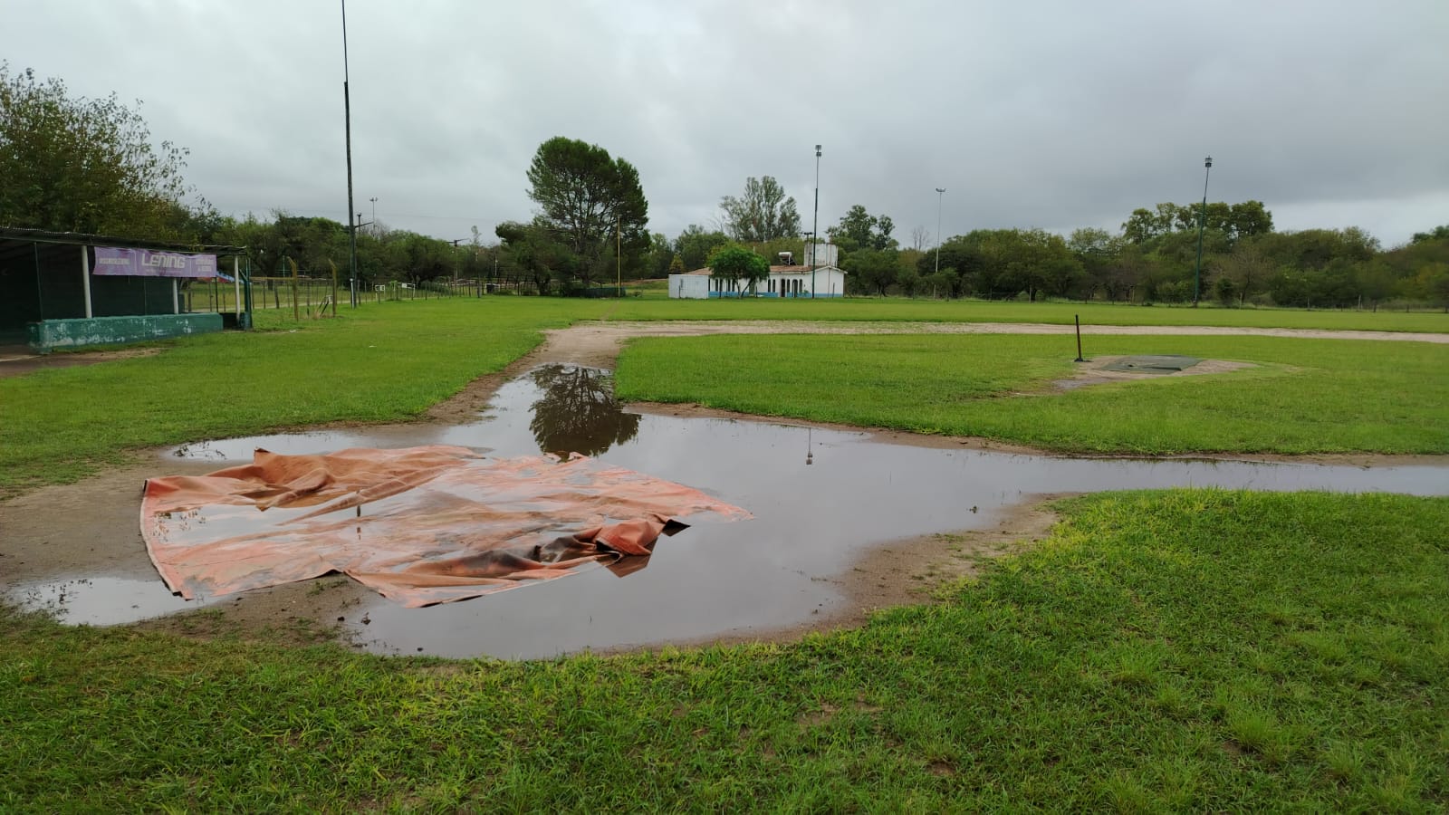🌧 La lluvia obligó a suspender la jornada: el torneo reprograma y mira a la próxima fecha